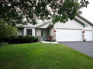 10165 Pleasure Creek Pkwy W, Blaine, MN 55434