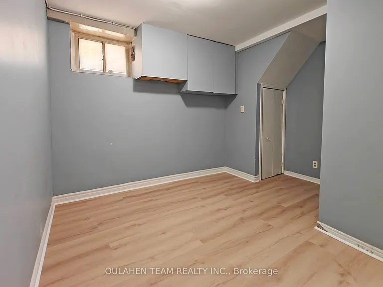 38 Finch Ave W — Photo 18
