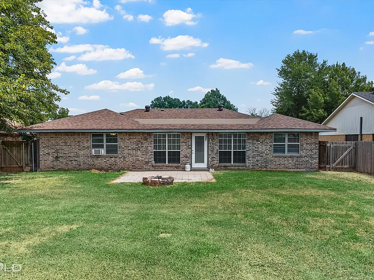 5318 Foxglove Dr — Photo 29