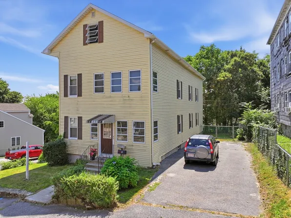 16 Dartmouth St, Worcester, MA 01604