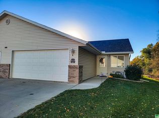 1111 Meadow View Ct UNIT 1, Sioux City, IA 51106