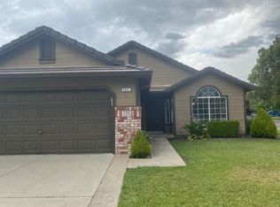 345 Queensland Ave, Turlock, CA 95382