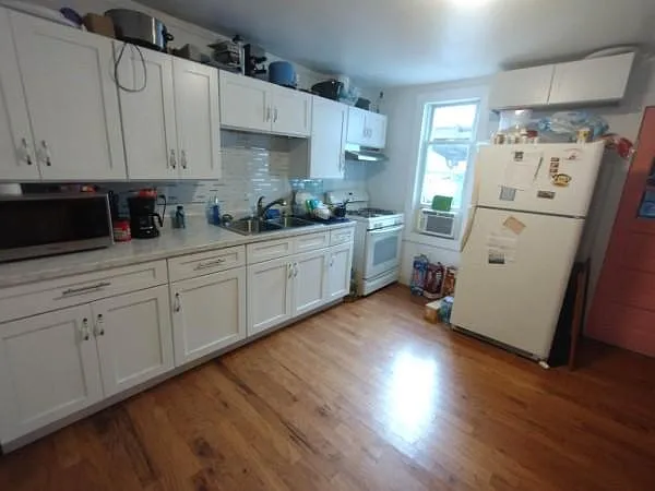 52 W Bacon St — Photo 10