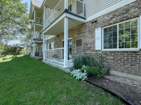 140 W Commerce Blvd Unit 112, Slinger, WI 53086
