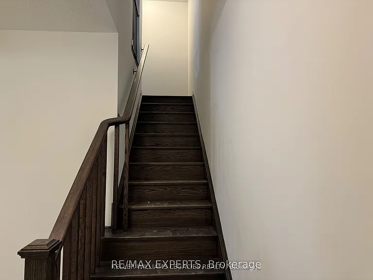 181 Keppel Cir — Photo 5
