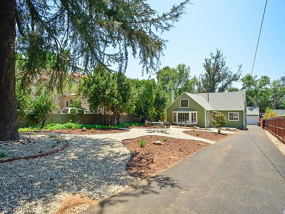 3rd image of 184 E Las Flores Dr