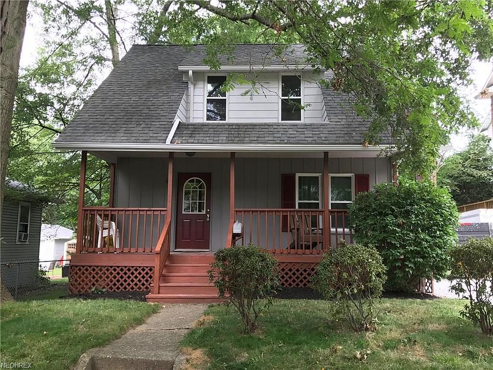 1st image of 441 Center Ave