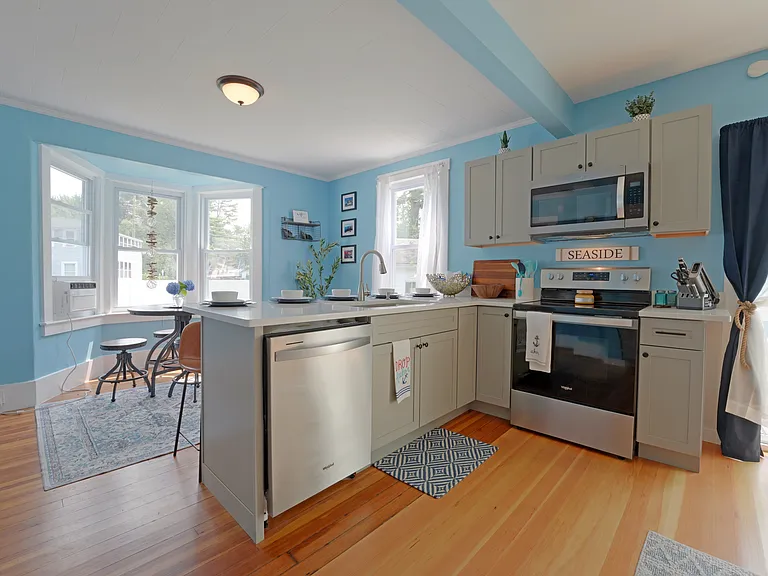 3 Dewey Ave — Photo 31