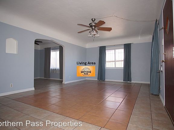 5th image of 3804 Sacramento Ave