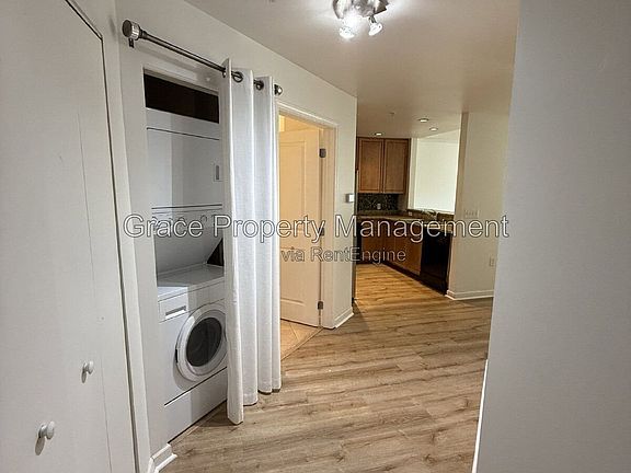 5th image of 925 Lincoln St #4I