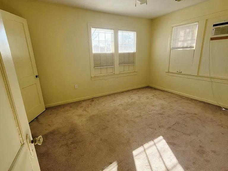 1211 N 9th St — Photo 5