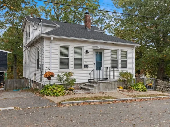 12 Kernwood Dr, Lynn, MA 01904