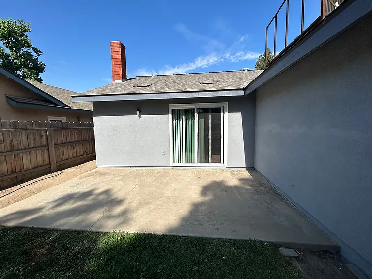 1846 N Selina Ct — Photo 19