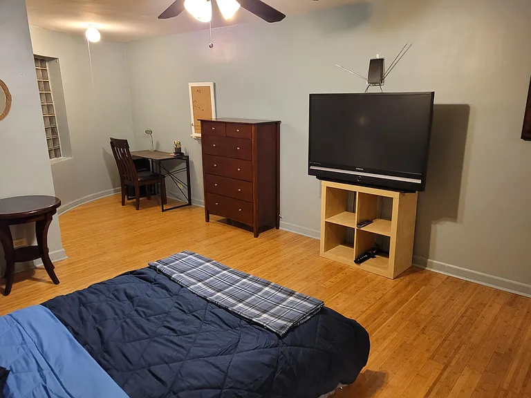 3044 W Addison St #2 — Photo 7