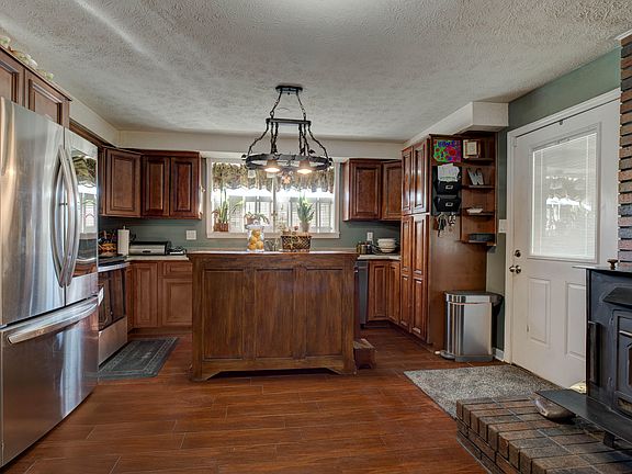 5th image of 1517 Leslie Ct