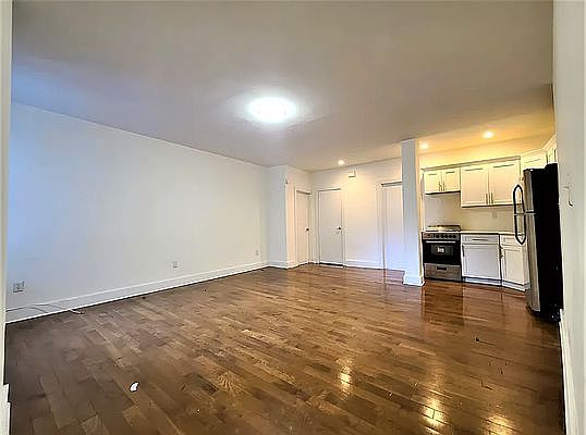 2nd image of 2016 Regent Pl APT 3A