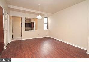 5th image of 1734 W Diamond St #2