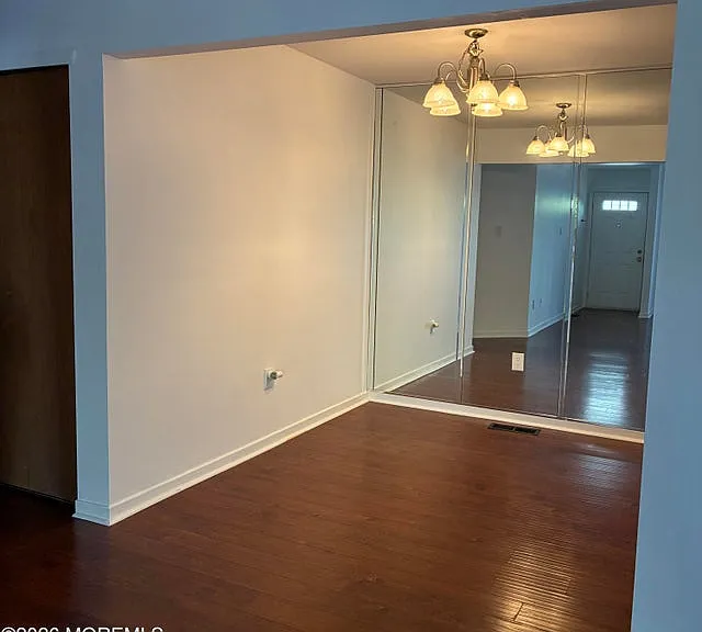 310 Heather Croft Egg Hbr — Photo 4