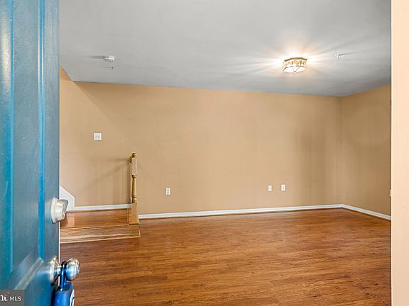 4th image of 2637 S Everly Dr Unit 8-6