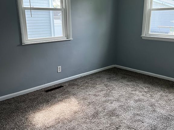 5th image of 153 N Fulton Ave