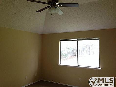 5th image of 3100 Creekwood Ln