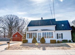 4 Wood St, North Chelmsford, MA 01863