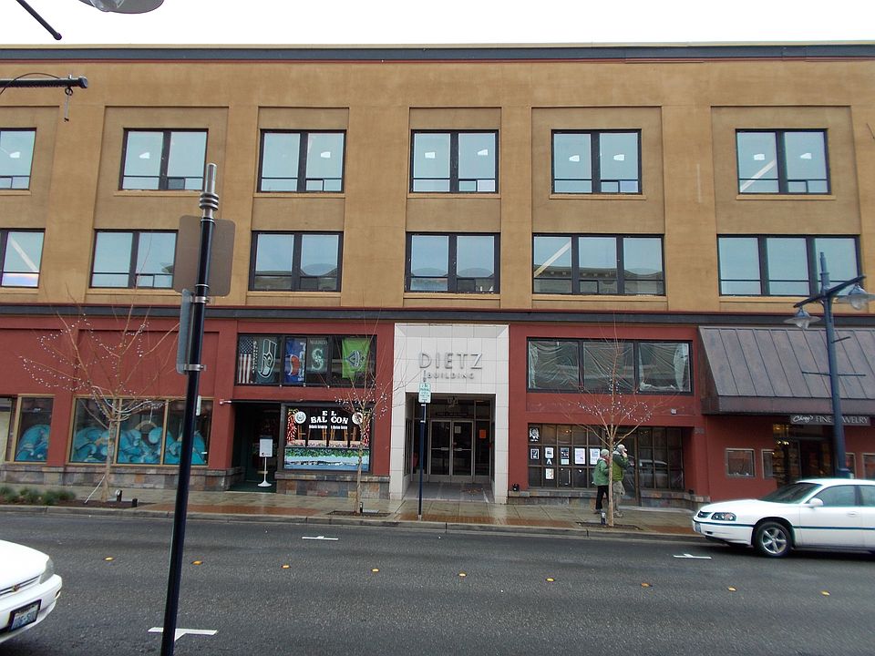 2nd image of 320 Pacific Ave
