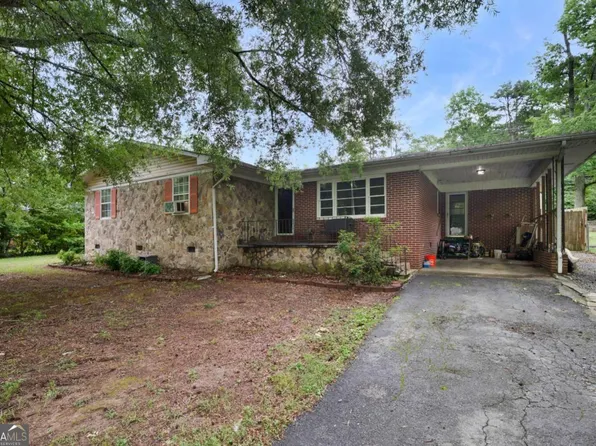 108 Roberts St, Calhoun, GA 30701