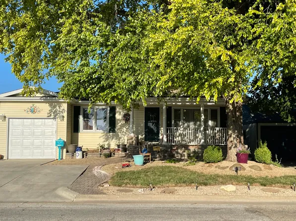 1588 Chartres St, La Salle, IL 61301