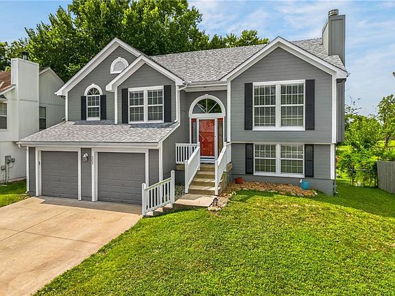 3rd image of 303 Crystal Dr