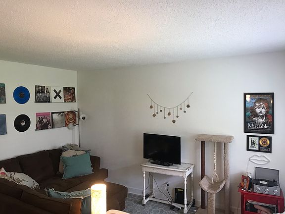 5th image of 1802 Jackson Ave W APT 169