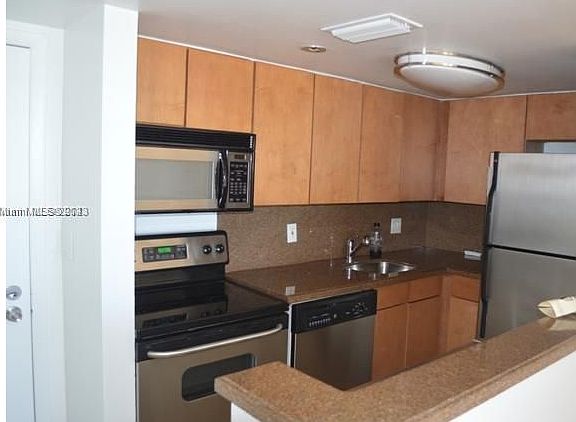 4th image of 770 Claughton Island Dr APT 808