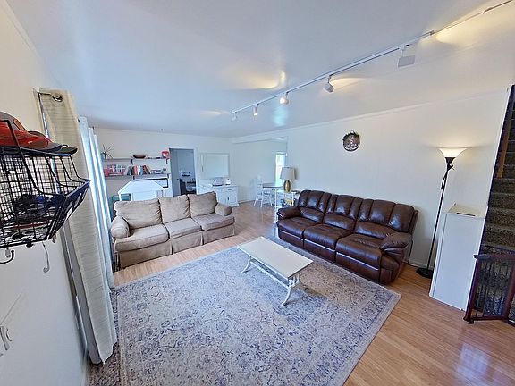 2nd image of 1106-1108 Williams Blvd
