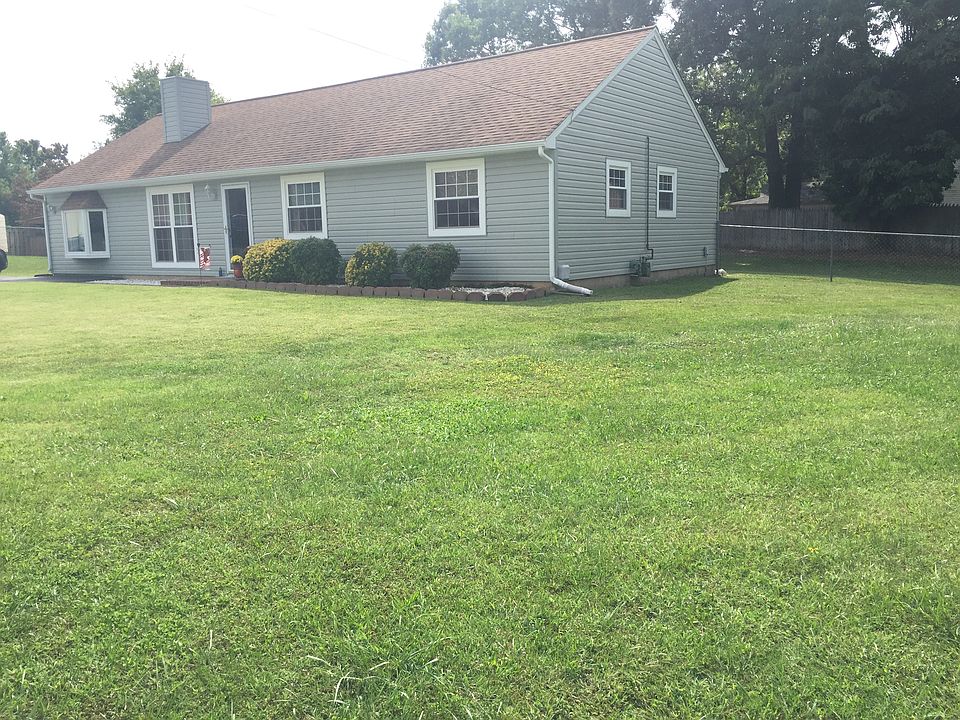 1st image of 5425 Apple Blossom Ln