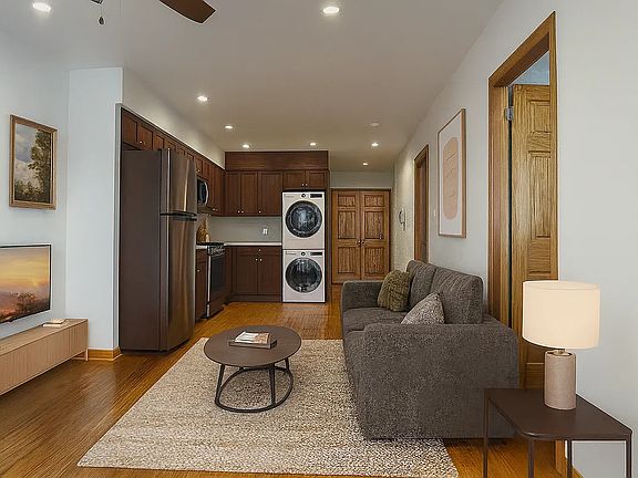 3rd image of 150 Forsyth St APT 6A
