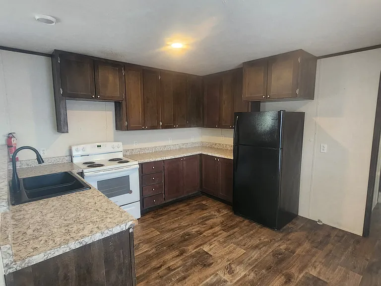 340 Live Oak Rd #5 — Photo 17
