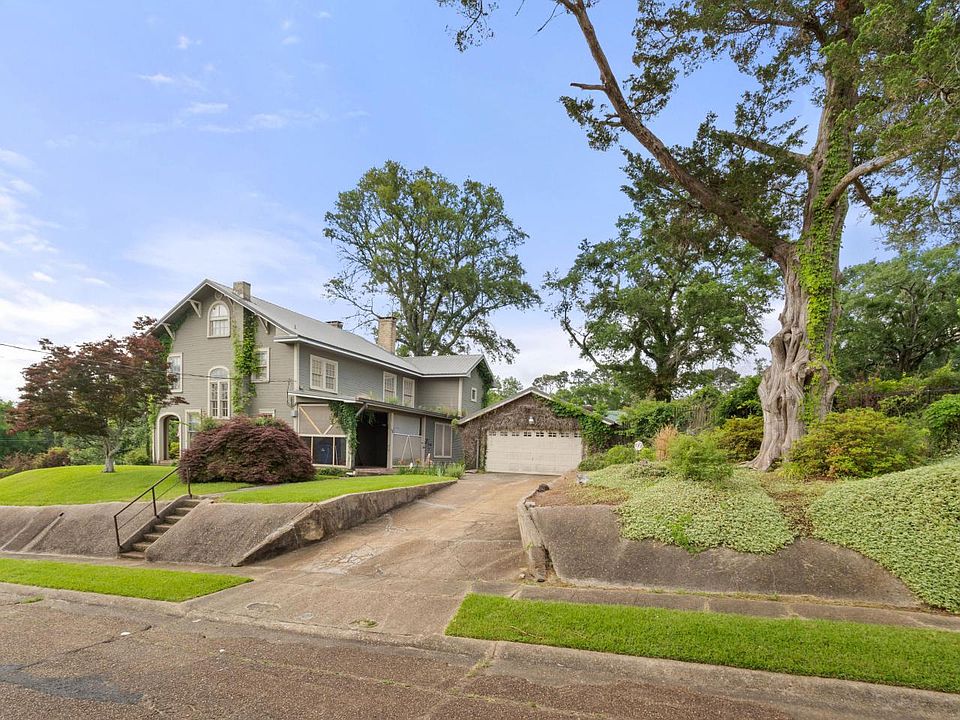 300 S 8th St, Leesville, LA 71446 Zillow