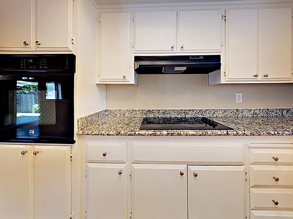 4th image of 3153 S Francisco Way