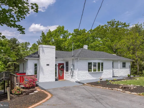 357 Hunting Ridge Rd, Winchester, VA 22603