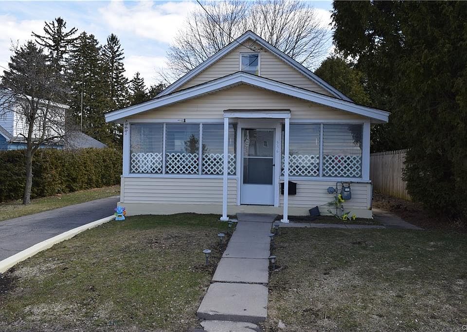 2nd image of 336 Wainwright Ave