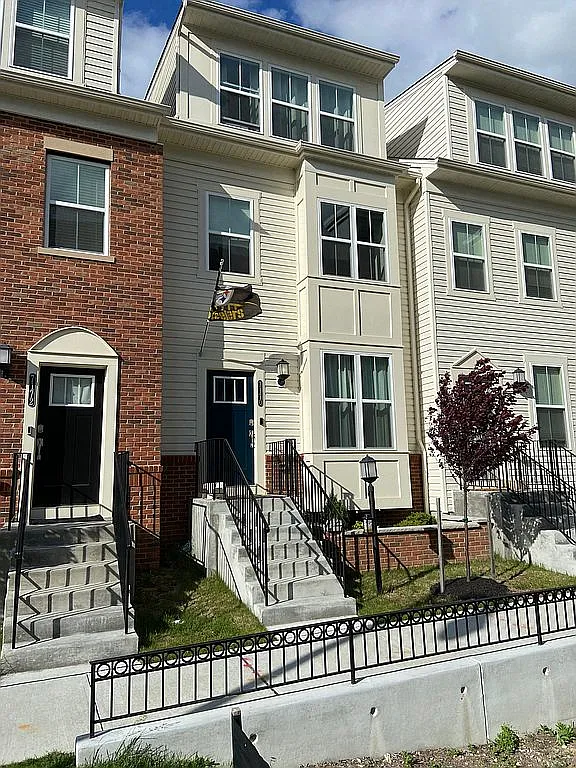 7170 Banbury Dr photo 1