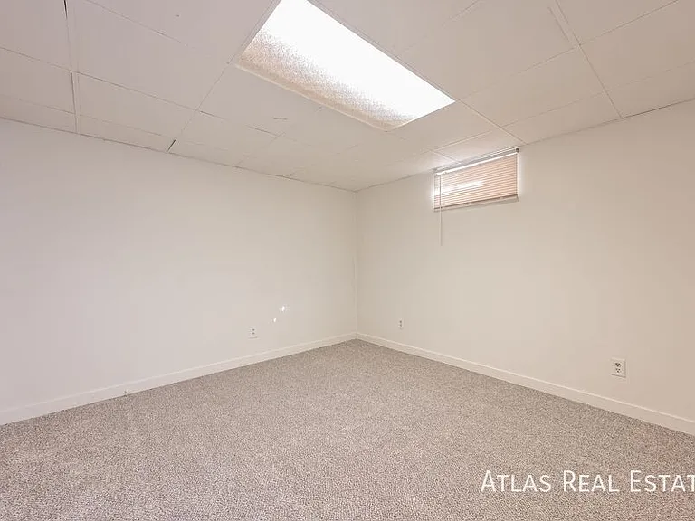 604 S Quentin St — Photo 9