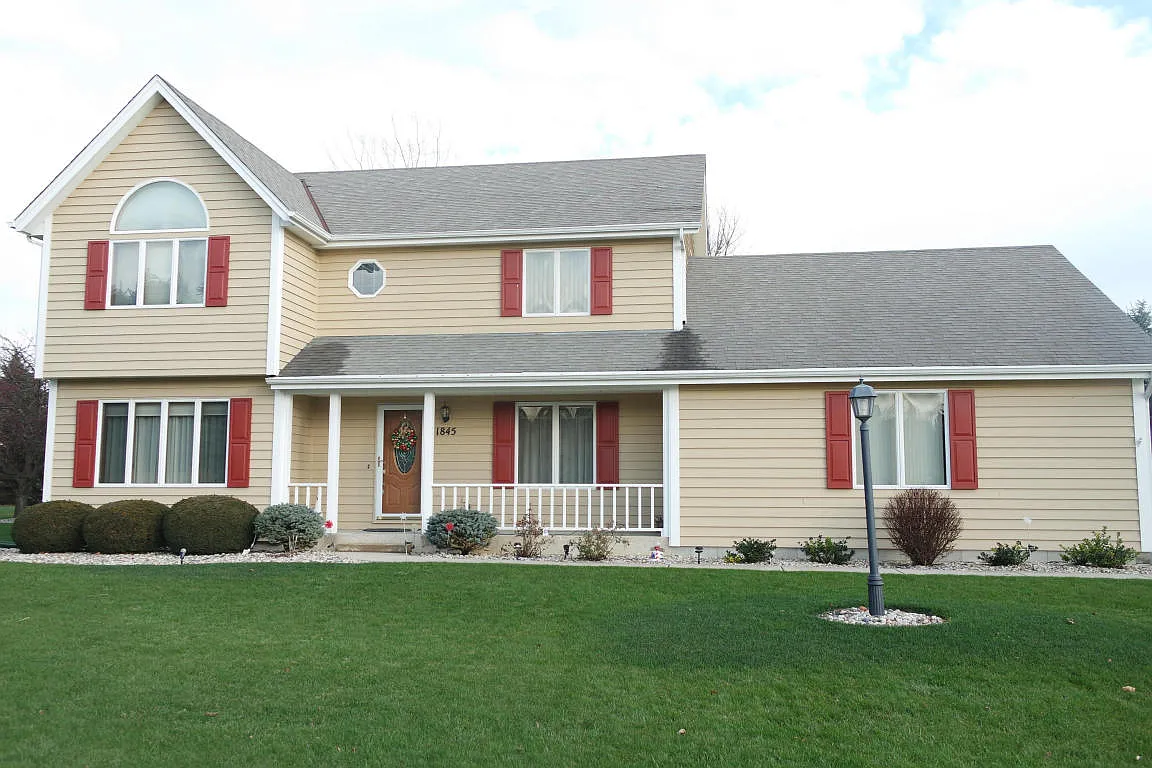1845 Ryan Rd photo 1