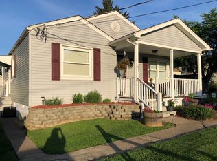 110 Circle Dr, Cross Lanes, WV 25313
