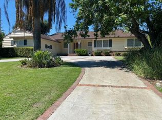 935 Milmada Dr, La Canada Flintridge, CA 91011