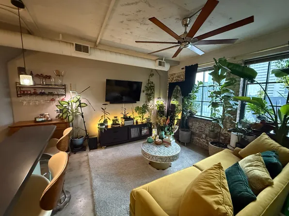 1024 Dodge St APT 504, Omaha, NE 68102