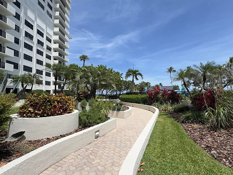 5100 N Ocean Blvd #804 — Photo 22