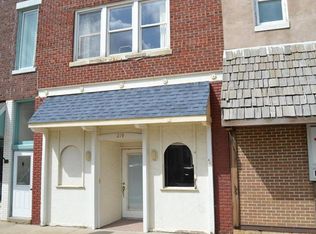 219 E 3rd St, Cameron, MO 64429