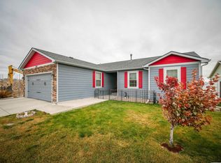 907 Sonata Ln, Cheyenne, WY 82007