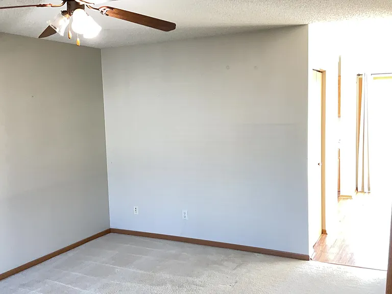 15539 Float Ln — Photo 28